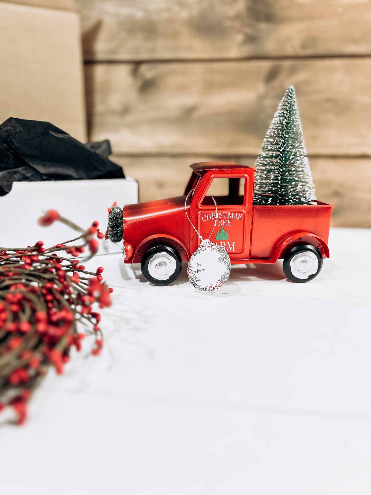 Classic Christmas Farmhouse Truck & Red Berry Wreath Gift Set – Holiday Décor & DIY Add-On Gift