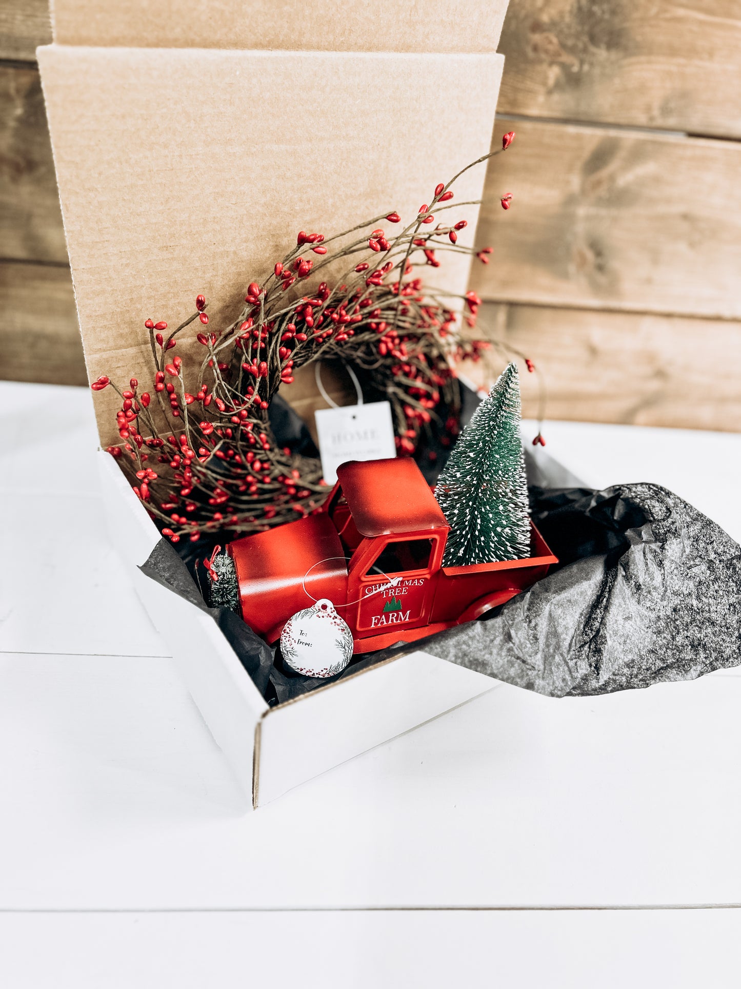 Classic Christmas Farmhouse Truck & Red Berry Wreath Gift Set – Holiday Décor & DIY Add-On Gift