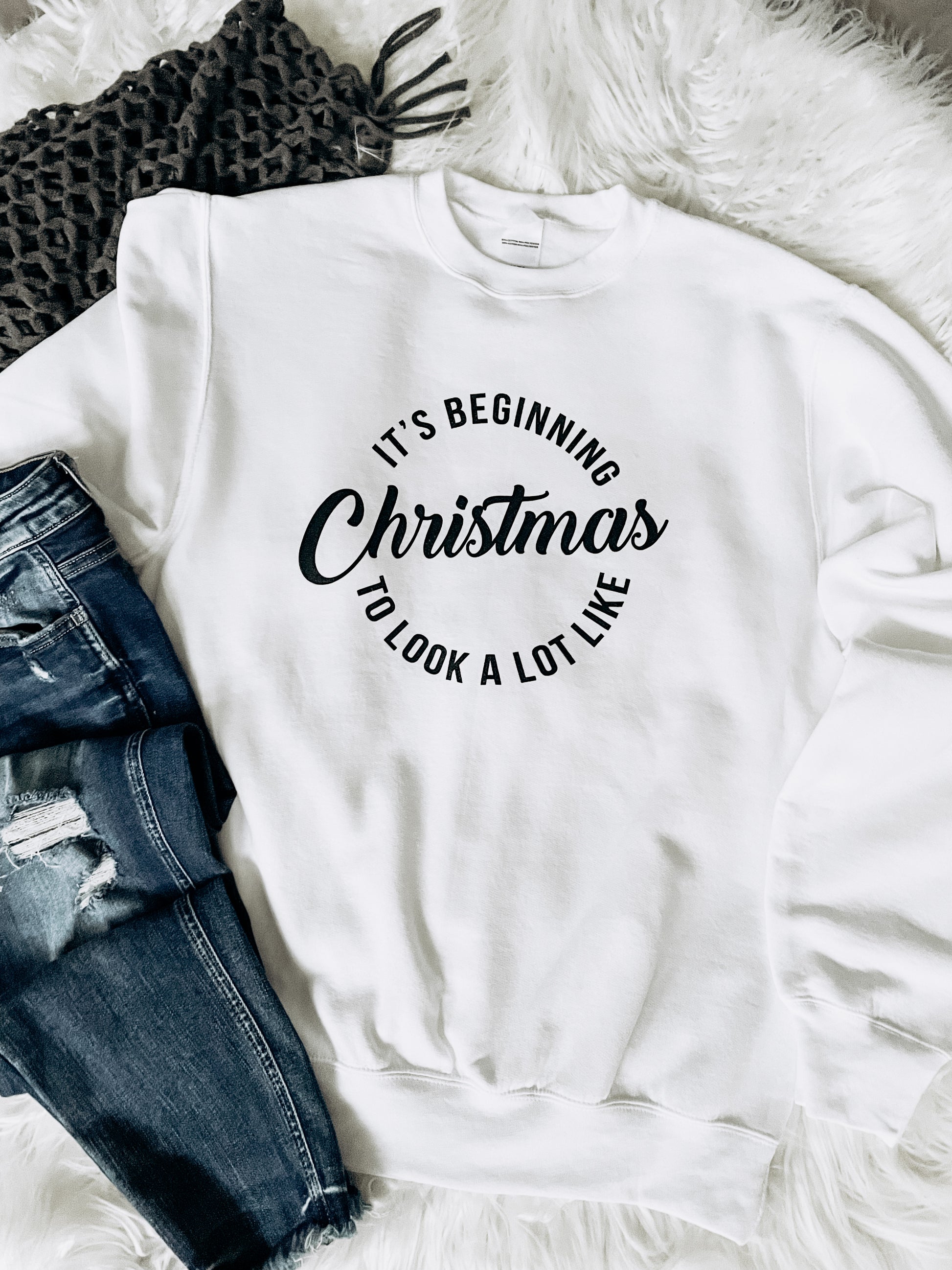 Christmas Graphic Sweatshirt - Homeworks Etc ®