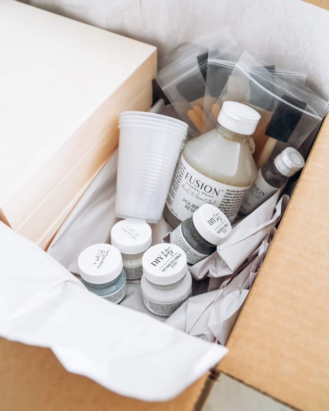 Resin Pour kit | Create At Home DIY Kits - Homeworks Etc ®