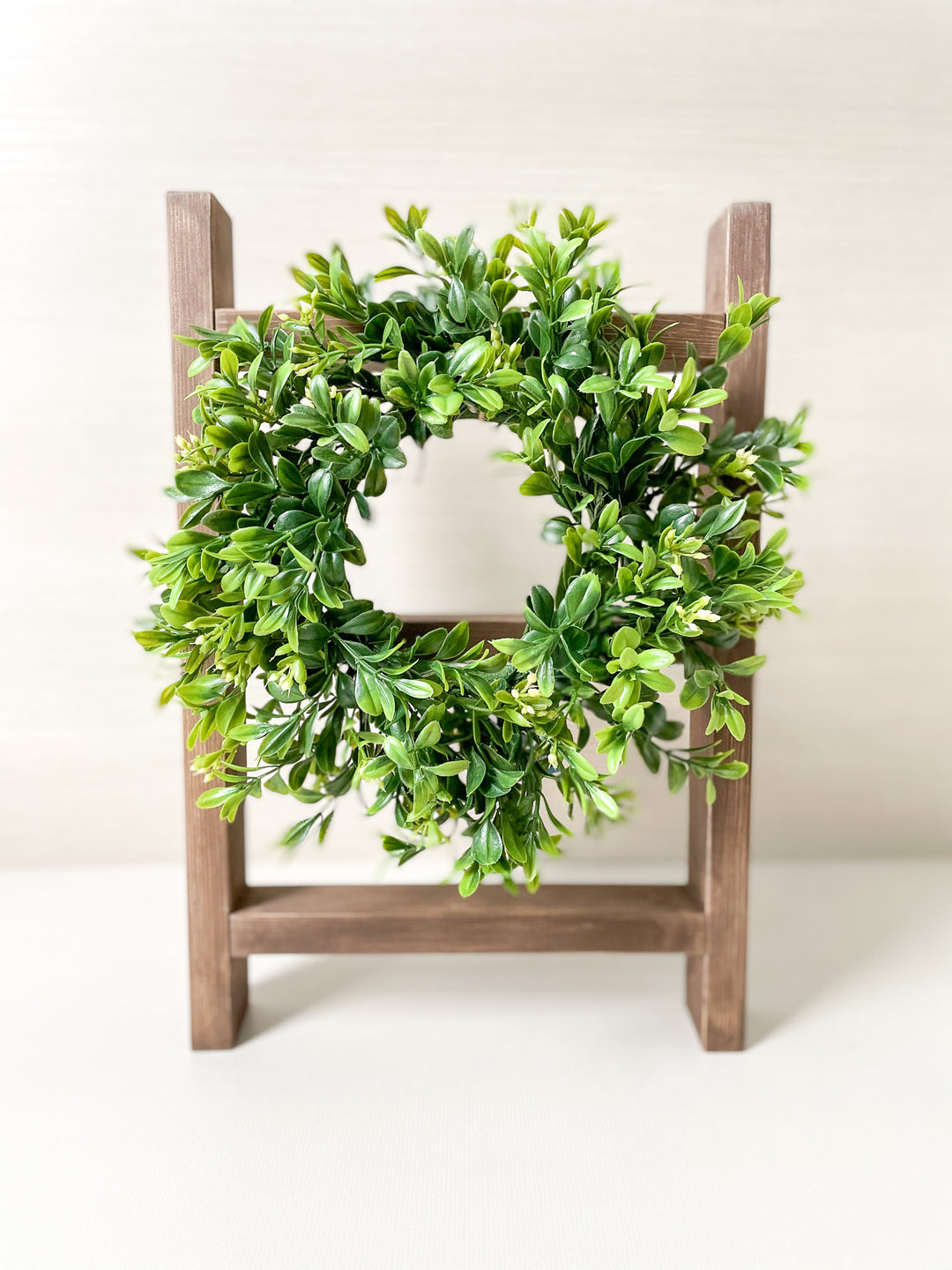 Boxwood Wreath Accent (4.5 inches) - Homeworks Etc ®